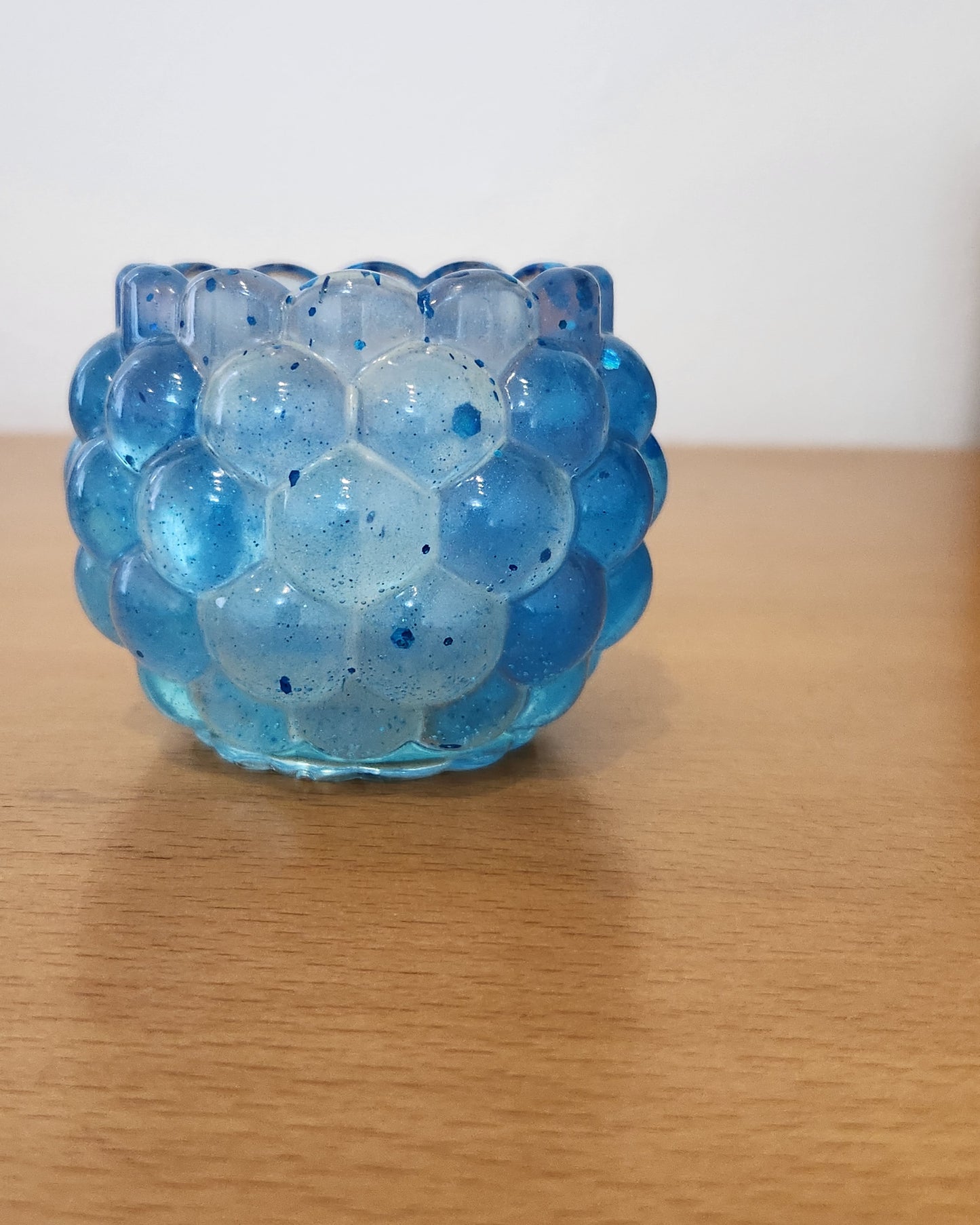 Resin candle holder