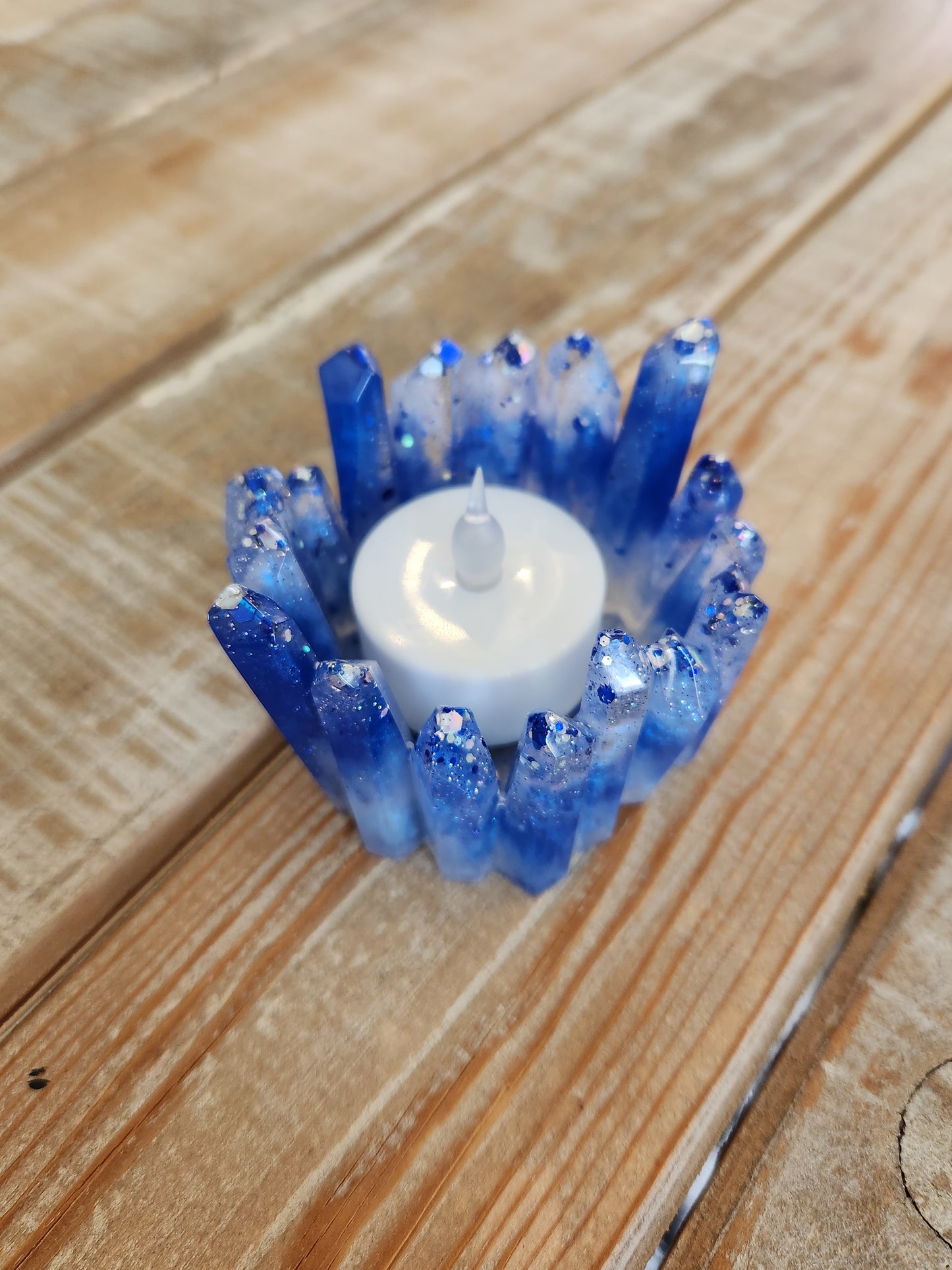 Resin candle holder