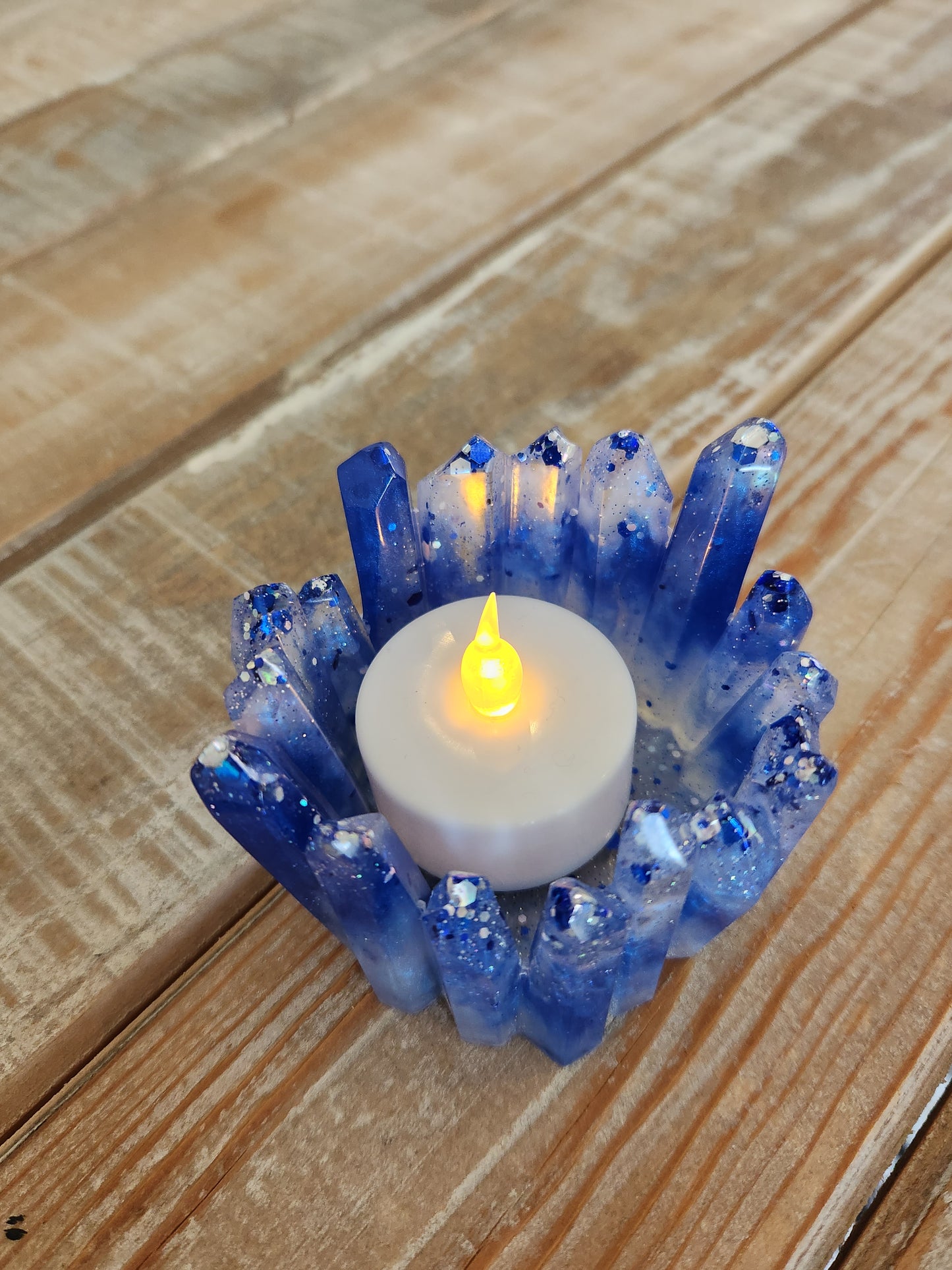 Resin candle holder