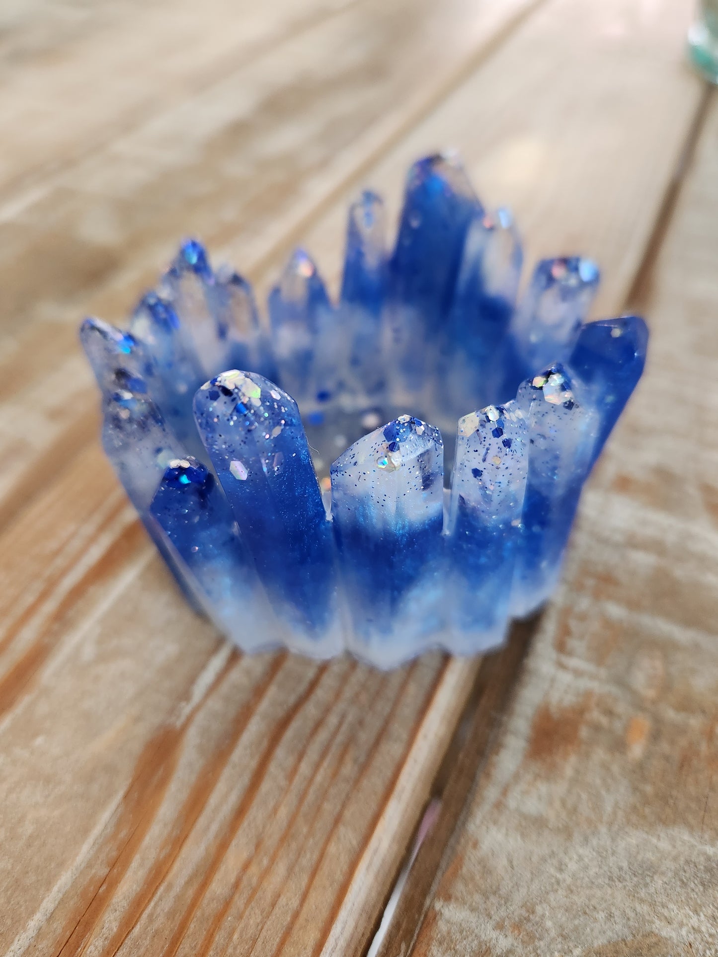Resin candle holder