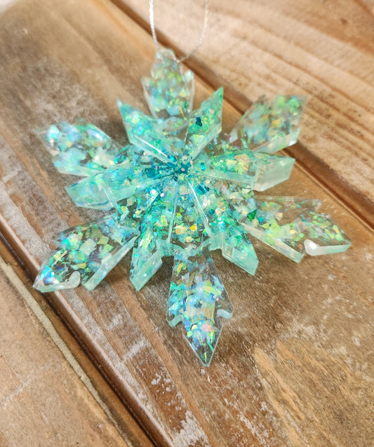 Resin ornament - green sparkle snowflake