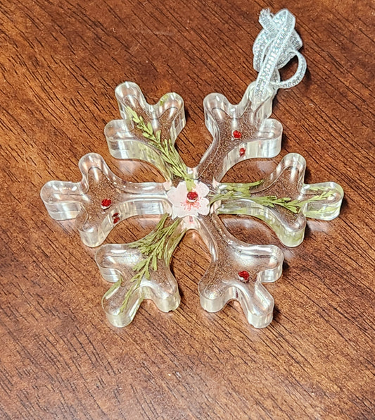 Resin ornament - snowflake - light pink dried flower