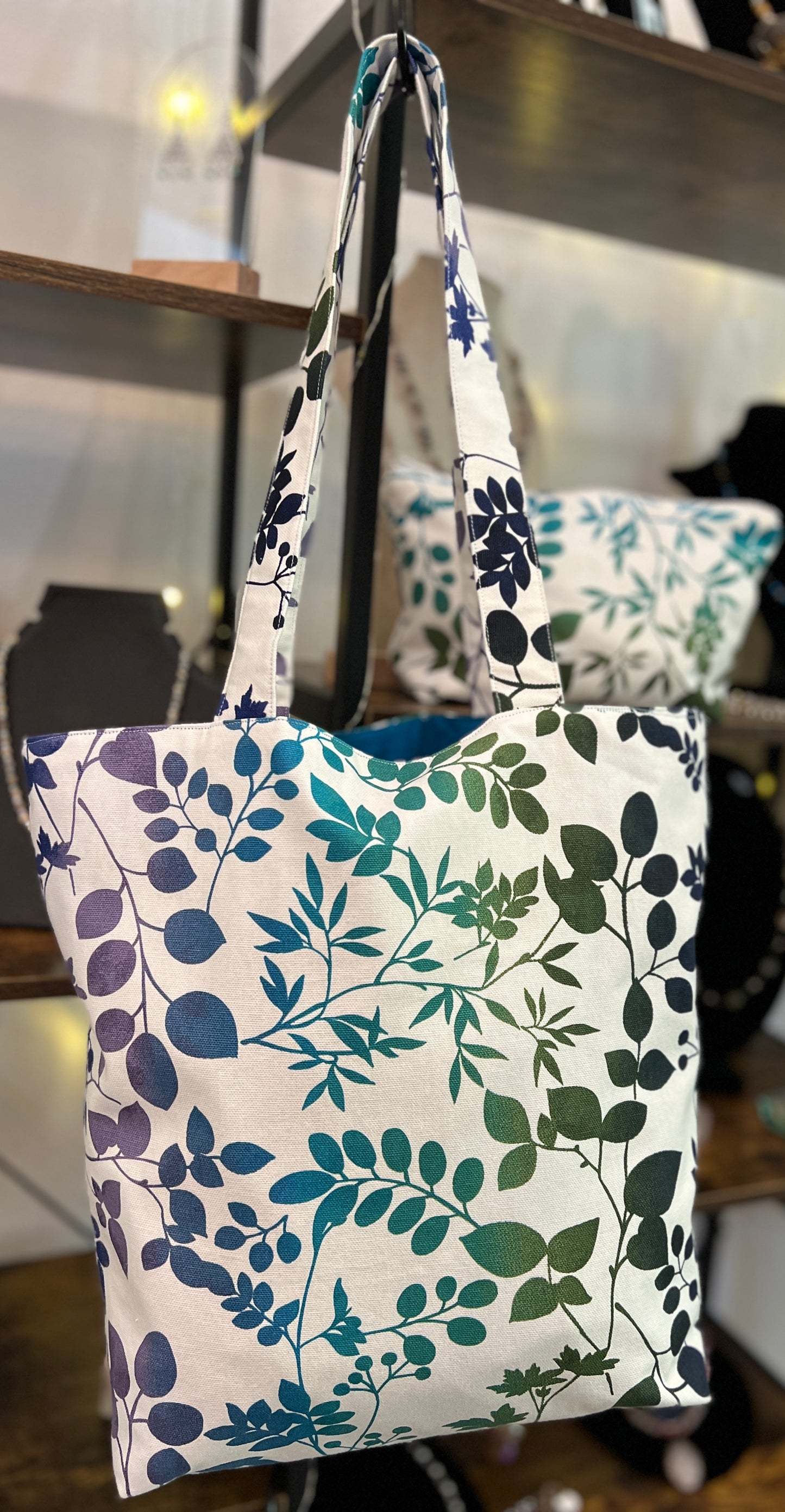 White and ombre flowers tote bag with matching zipper pouch