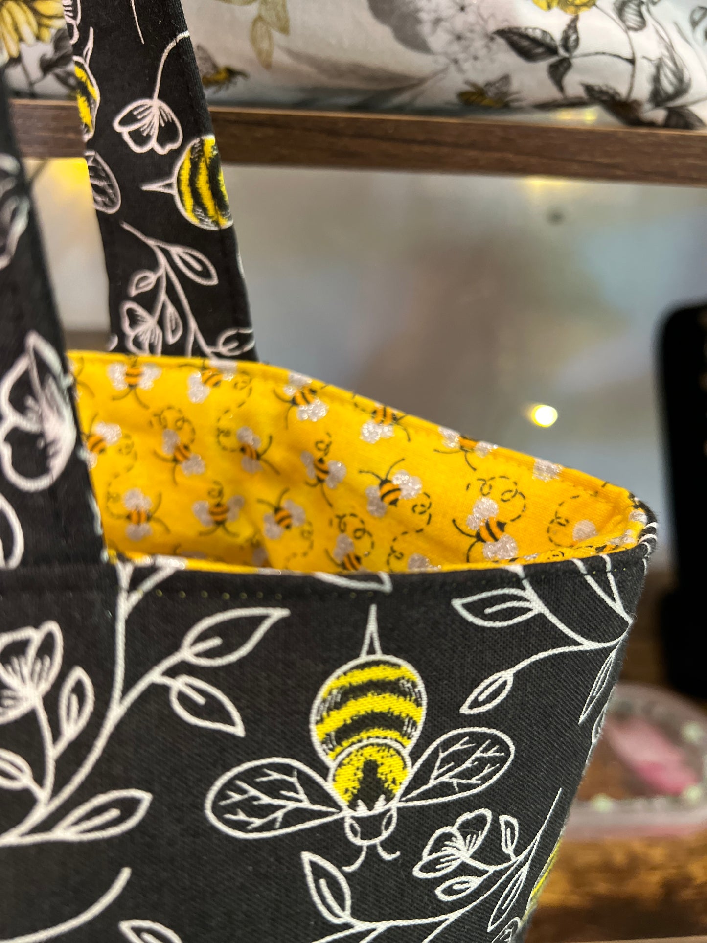 Short bumblebee tote bag with snap and zipper pouch