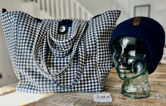 The Everything Tote! Navy Houndstooth