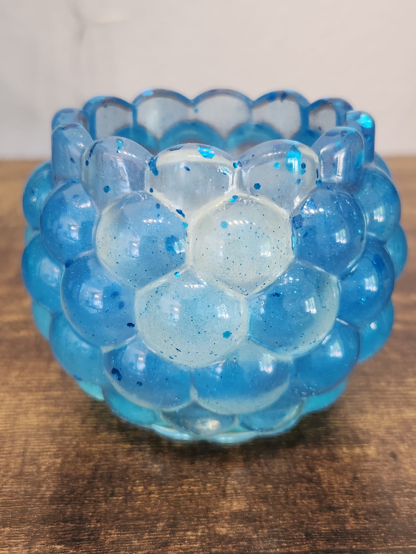 Resin candle holder