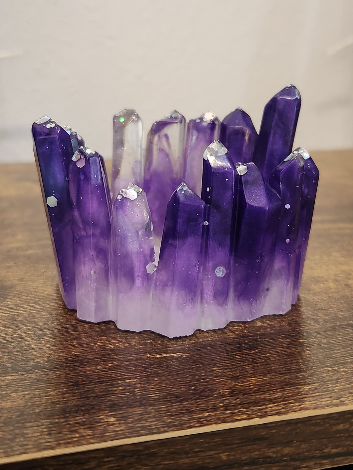 Resin candle holder