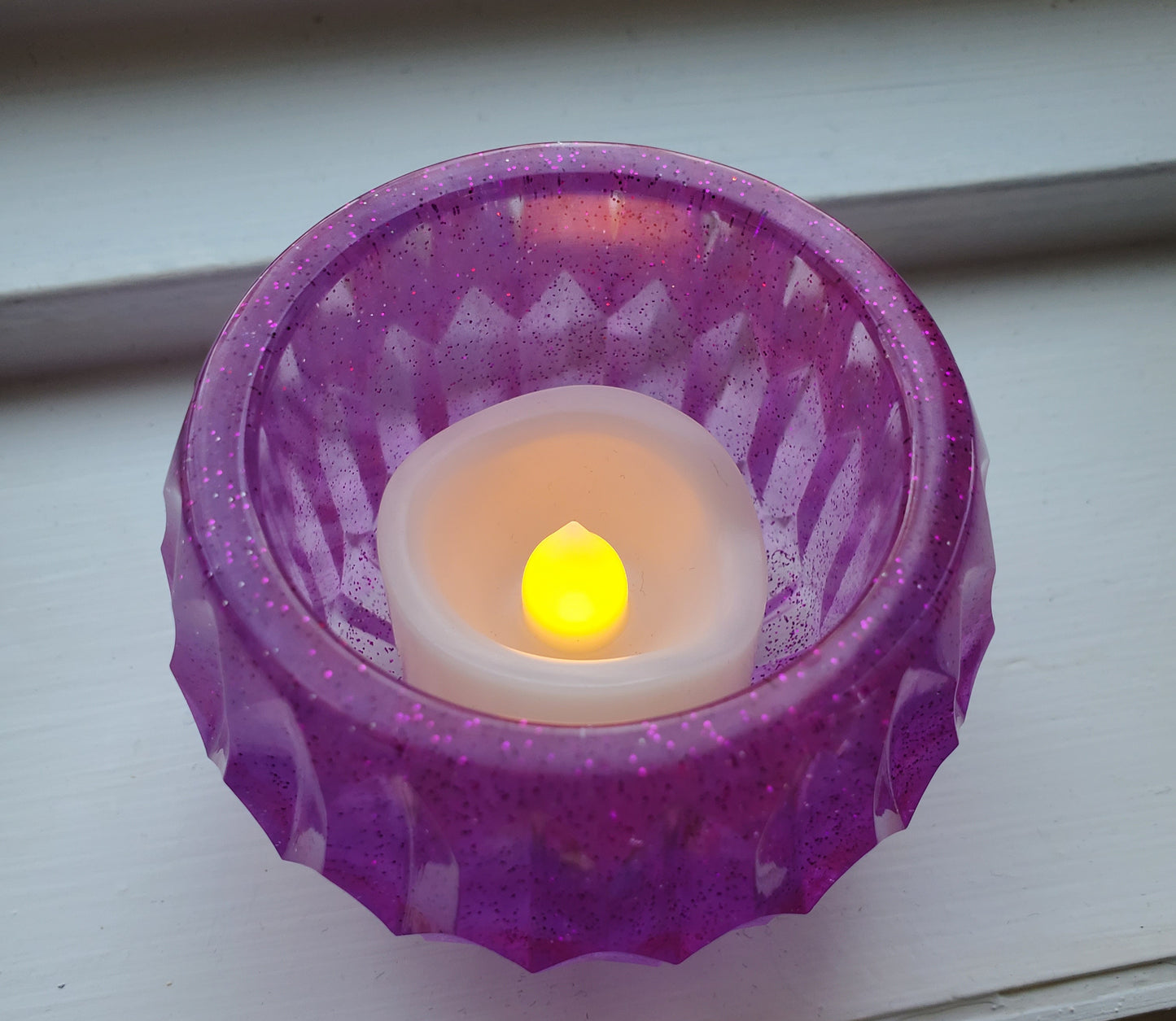Resin candle holder