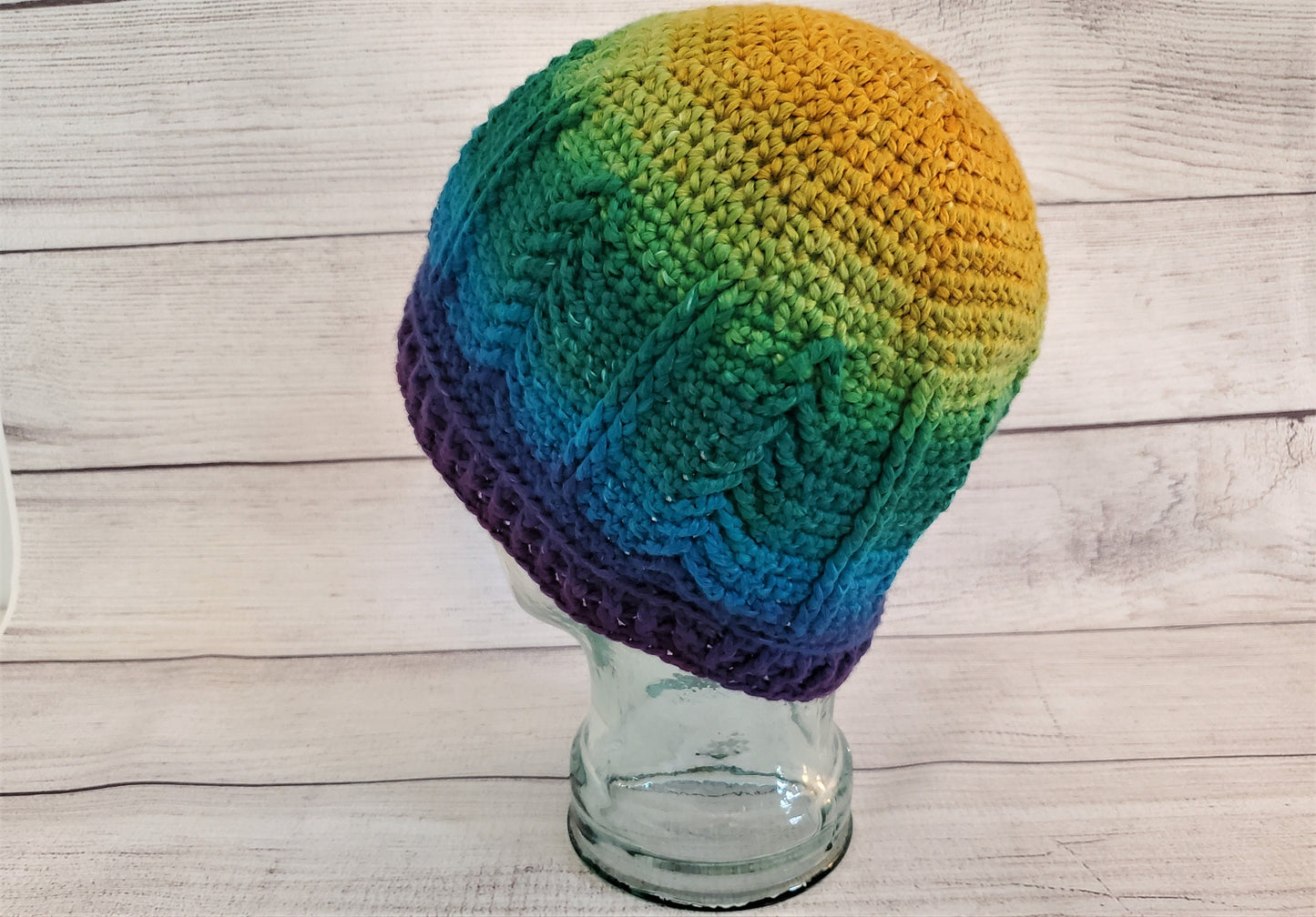 Rainbow beanie textured stitch